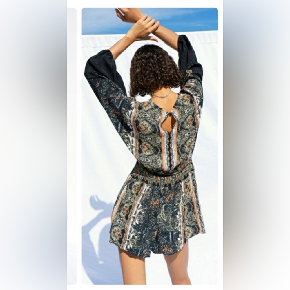 Free People | Big Sur Romper | Deep V | Size Small - Picture 2 of 12